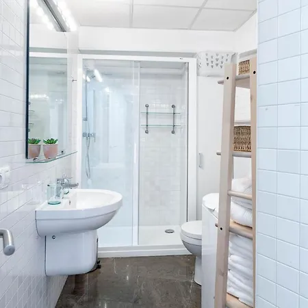 Larios In By Solaga Homes Apartament