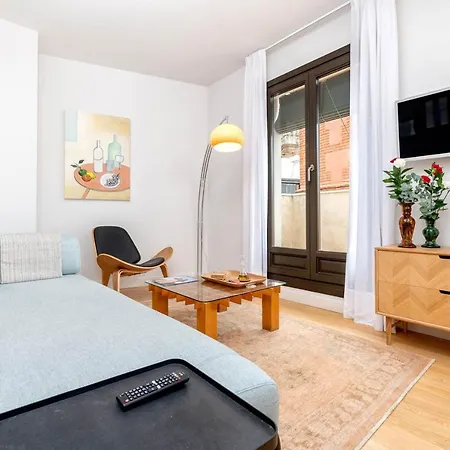 Larios In By Solaga Homes Apartment